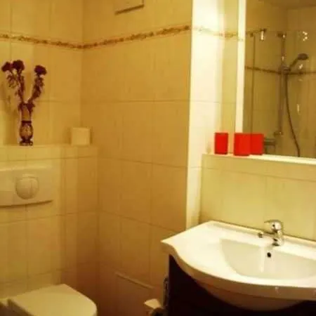 Behrendt Gm 69123 Apartment *